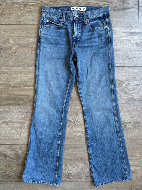 AMO Denim - AMO Denim Marcenia Mid Rise Slouchy Bootcut Flare Jeans in Murmer Medium Wash